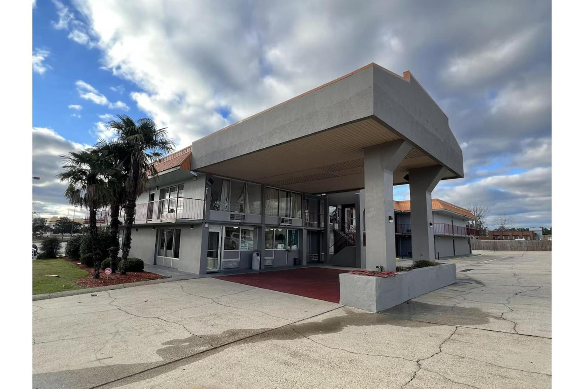 Western Motel By Oyo הטיסבורג מראה חיצוני תמונה